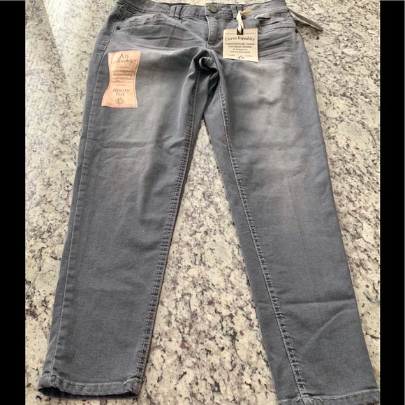 curve equality jeans